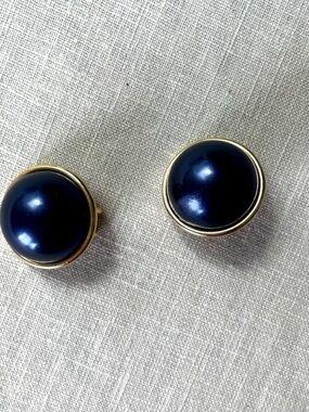 Vintage Blue Cabochon Clip-On Earrings Gold Tone Classic Retro Statement